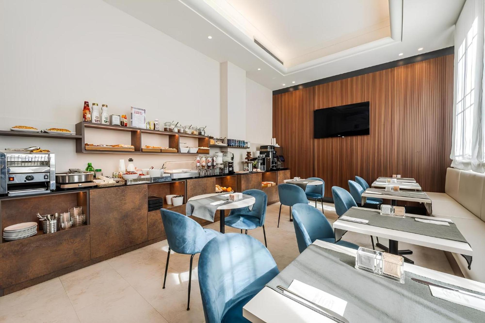 Astoria Deluxe Rooms Болонья Экстерьер фото