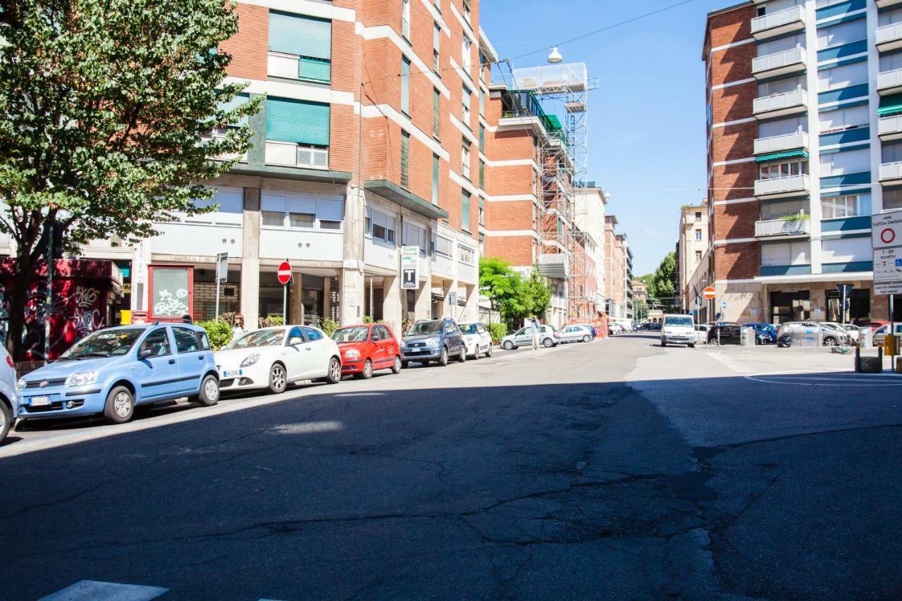 Astoria Deluxe Rooms Болонья Экстерьер фото